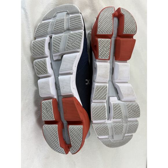 On Cloudflyer Running Shoes Men’s Size 14 Blue Red Road Runner Athletic Trainer main image 4
